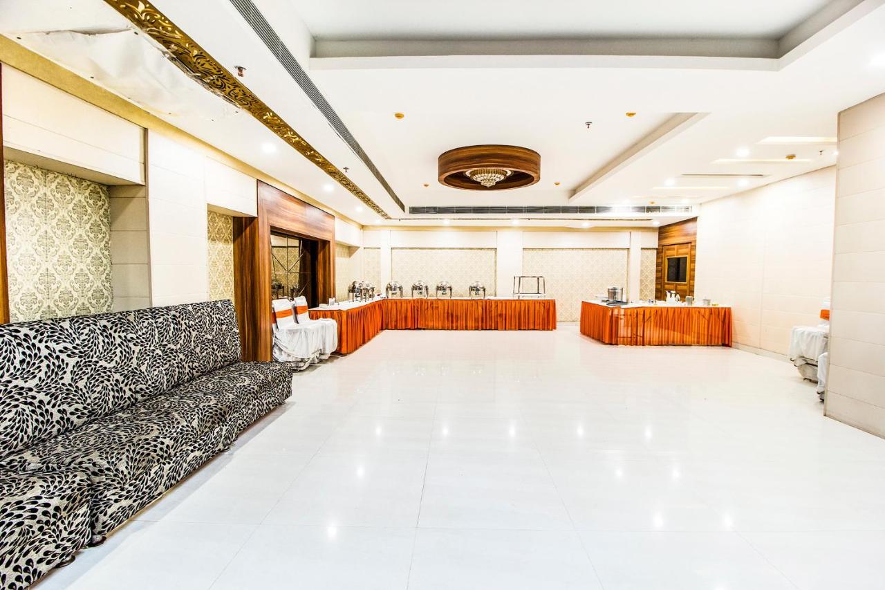Fabhotel Le Monarque Csandígarh Kültér fotó